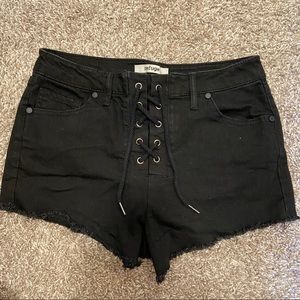 BLACK LACE FRONT DENIM SHORTS
